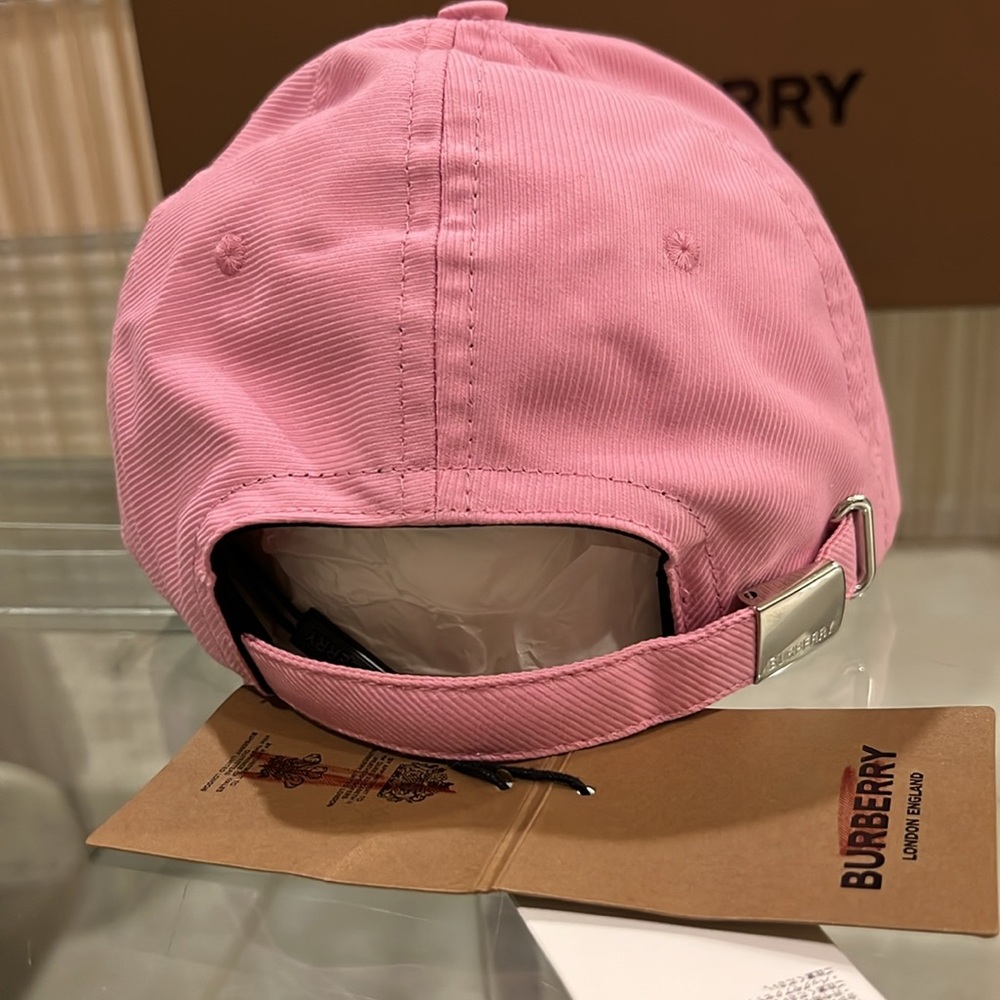 🔥🔥🔥Authentic Burberry Bowling Burberry Horseperry  Motif Baseball Cap - Picture 4 of 9